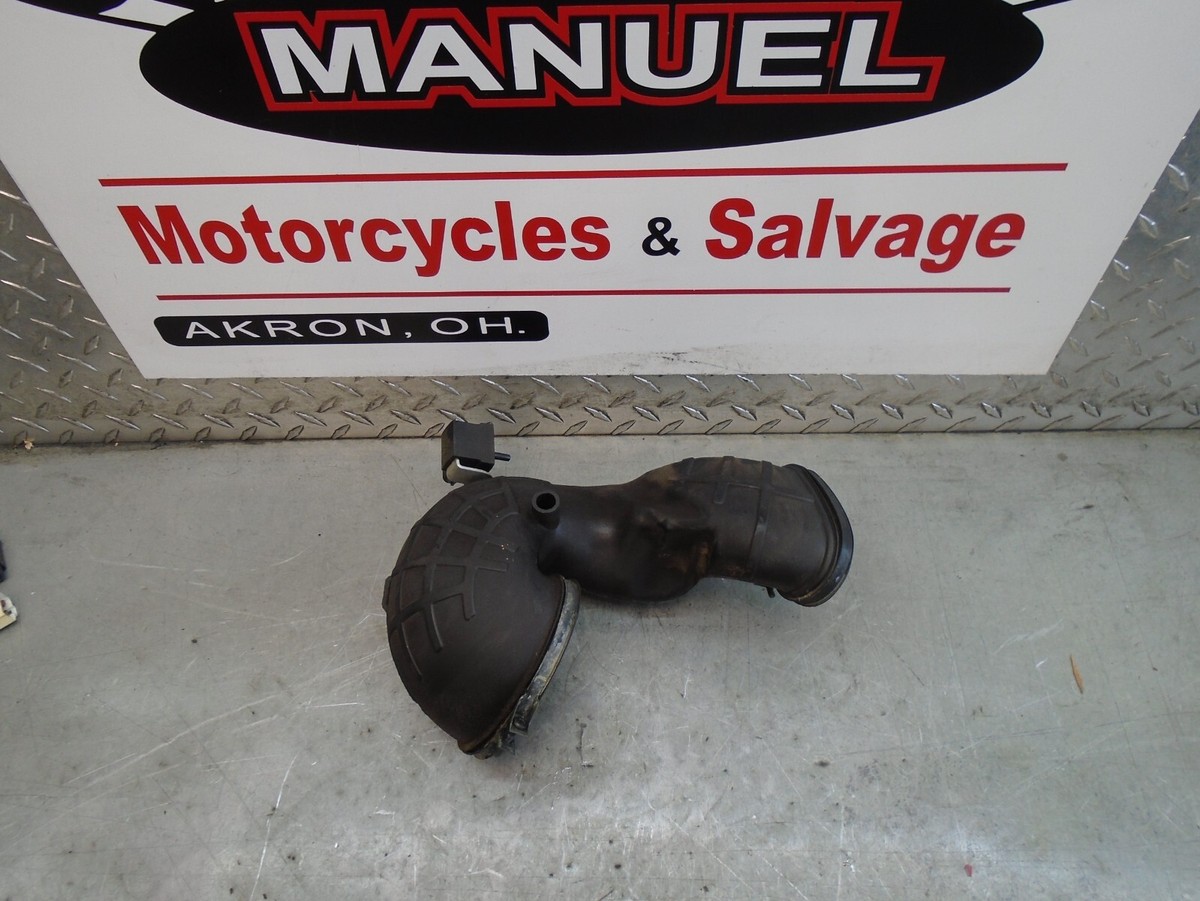 2008 2005-2009 SUZUKI BOULEVARD C50 VL800 AIR INTAKE TUBE 13881