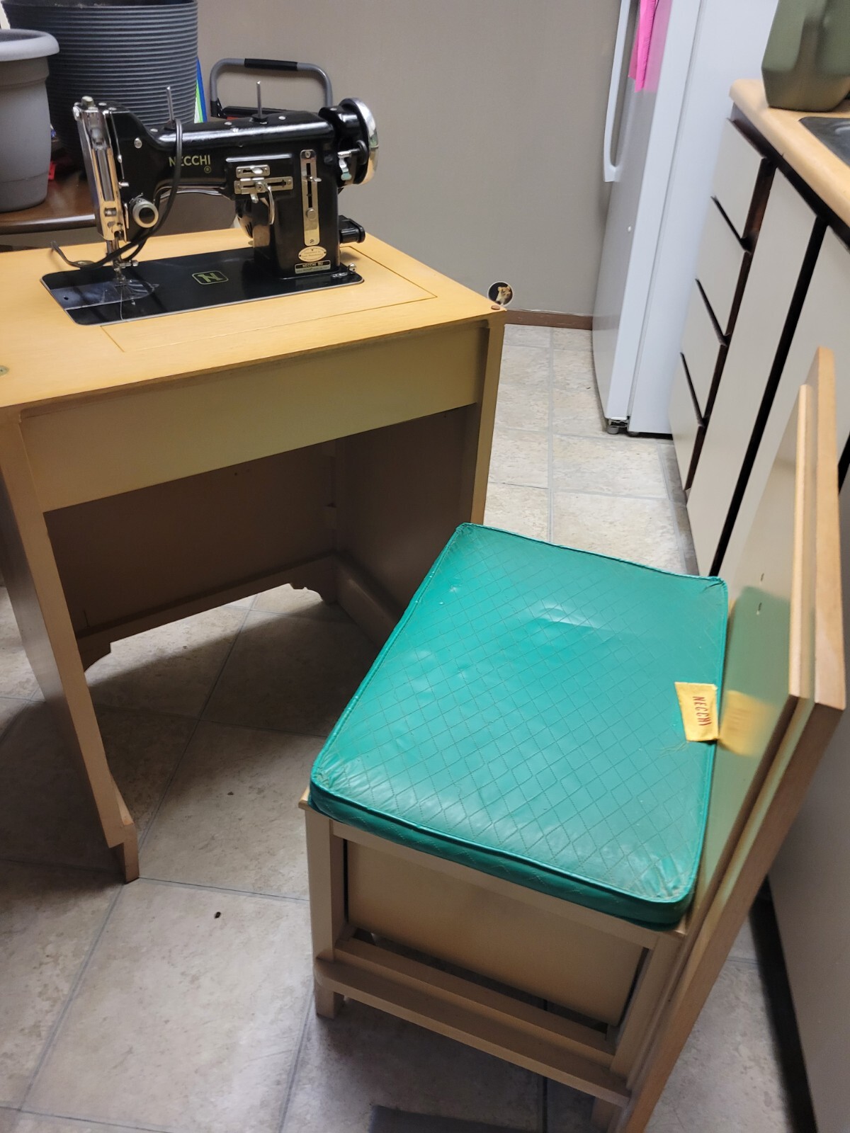 Vintage Necchi BU MIRA Sewing Machine (Motor Runs, Needle Action Moves