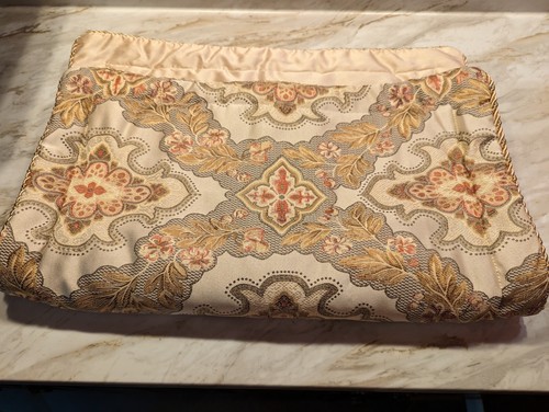 Beautiful Home Accents Pillow Shams Floral Design Silk Shantung Feel Rope Trim - Picture 3 of 6