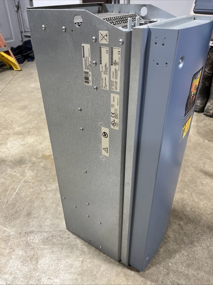 Honeywell/Vacon NXS1000A1002 - PA01405H0SSV 100HP VFD at 480VAC - Image 3 of 4