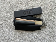 Nib Audi Leather Keyring For Ladies 3182100200