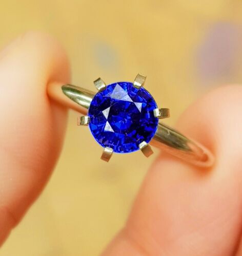 0.60ct Natural VS Blue Sapphire Engagement Solitaire 14K Solid Yellow Gold Ring