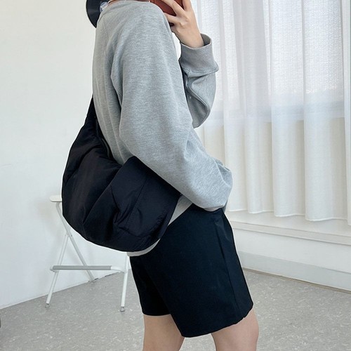 Large Capacity Nylon Dumpling Bag Crossbody Bag Messenger Bag Shoulder Bag UK - Picture 4 of 7