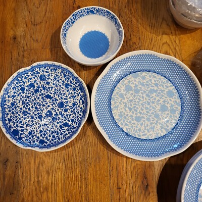 4x Q Squared HERITAGE Melamine Salad Dinner Plate, and Bowl blue white  floral