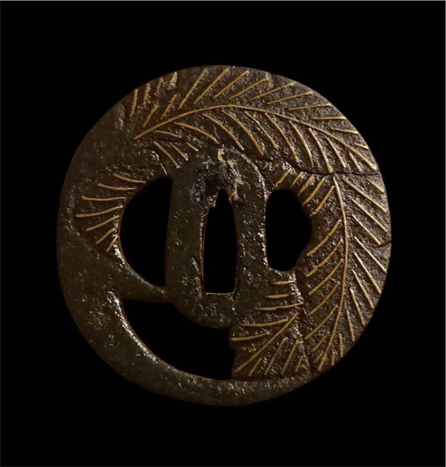 Espada Samurai Dragón Tsuba Antigua Japonesa de Hierro Era Edo con Caja de Madera Foto 3 de 4