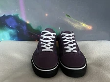 Vans Old Skool Purple w/ Black Outsole Skating Shoes Size Men 3.5 Women 5