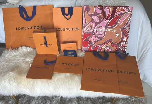 Louis Vuitton authentic paper bags *9 ítems included*