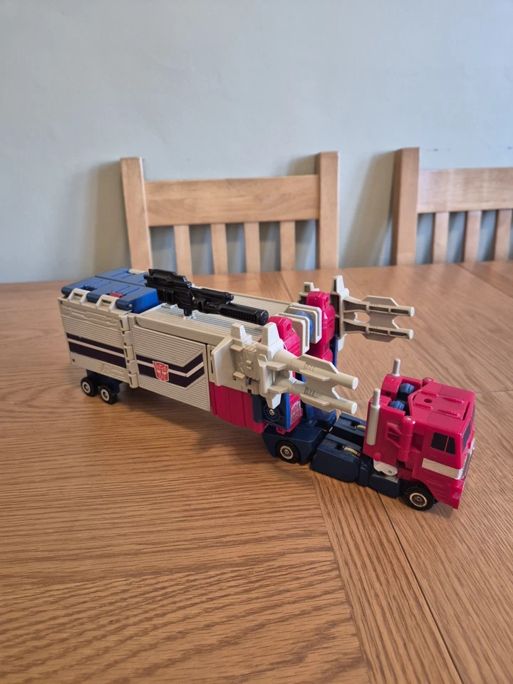 Transformers G1 Powermaster Optimus Prime - Image 2 of 4