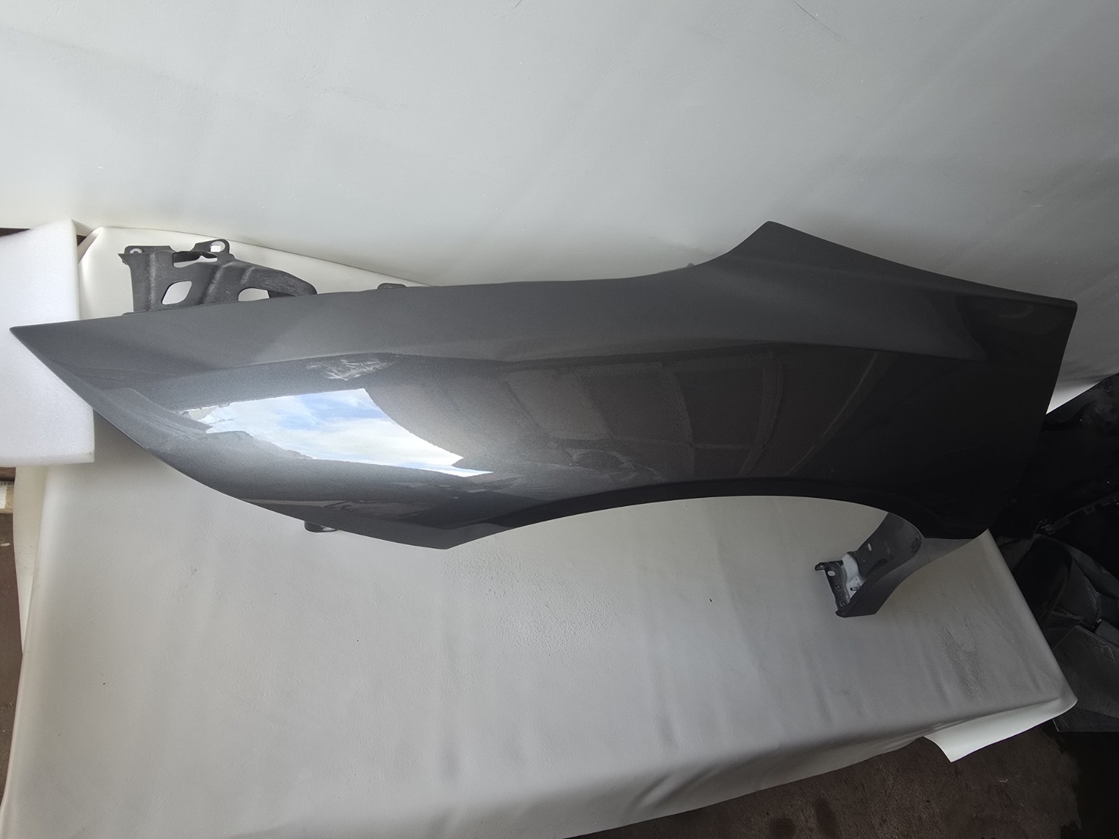 Ferrari SF90 Front Left Driver Side Fender Panel ( NO SHIELD ) OEM GREY PPF