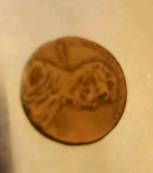 Rare 2006 No Mintmark Lincoln Cent / Penny Struck on a Dime Planchet of 2.1 G - Image 3 of 4