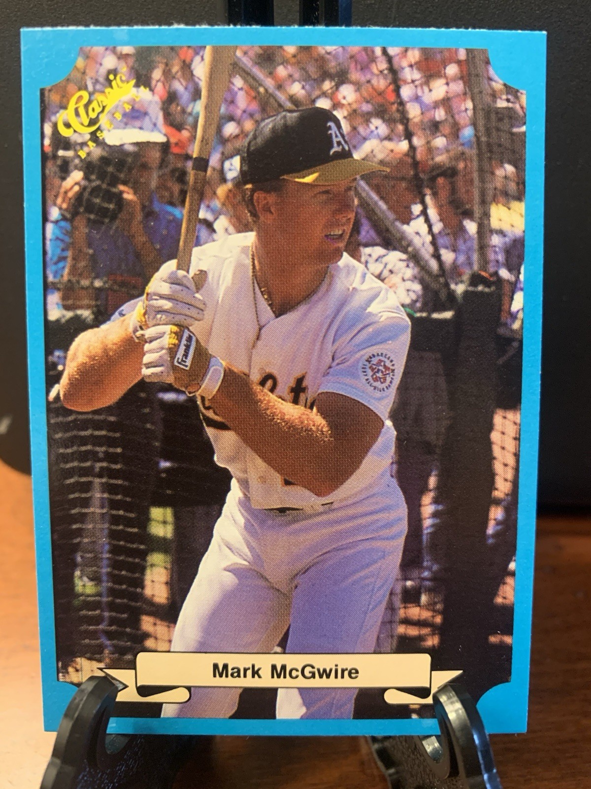 1988 Classic Update Blue Travel Edition #212- Mark McGwire A’s FREE SHIPPING