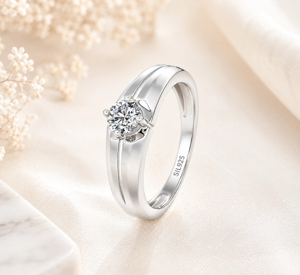 Very, Very Slightly Included (VVS2) Platinum Solitaire Round 