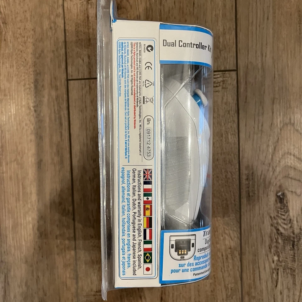 Nyko Dual Controller Kit For Nintendo Wii Nunchuck Kama Sealed NIP - Image 4 of 4