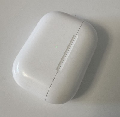 Apple AirPods Pro MagSafe Wireless Charging Case (CASE ONLY) - White
