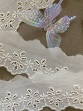 2Y Beige Narrow Cotton Eyelet Lace Trim, Floral Embroiderey with Scalloped Edge