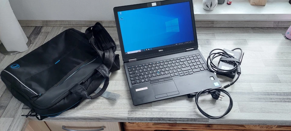 Dell Latitude E5570 · i5-6200 · 8GB · 256GB, Foto 1 von 5