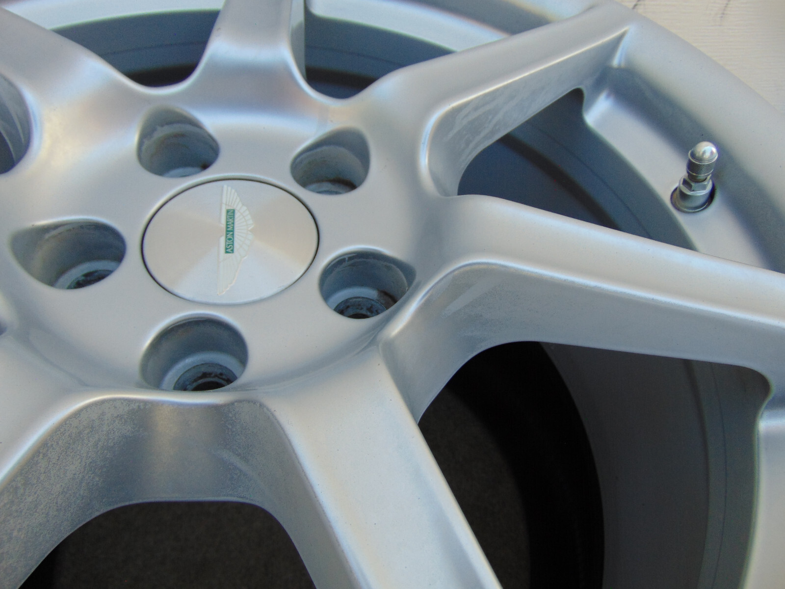 1 USED Silver OEM Aston Martin Vantage 19X9.5 REAR Rim TPMS 6G33-1007 FREE SHIP