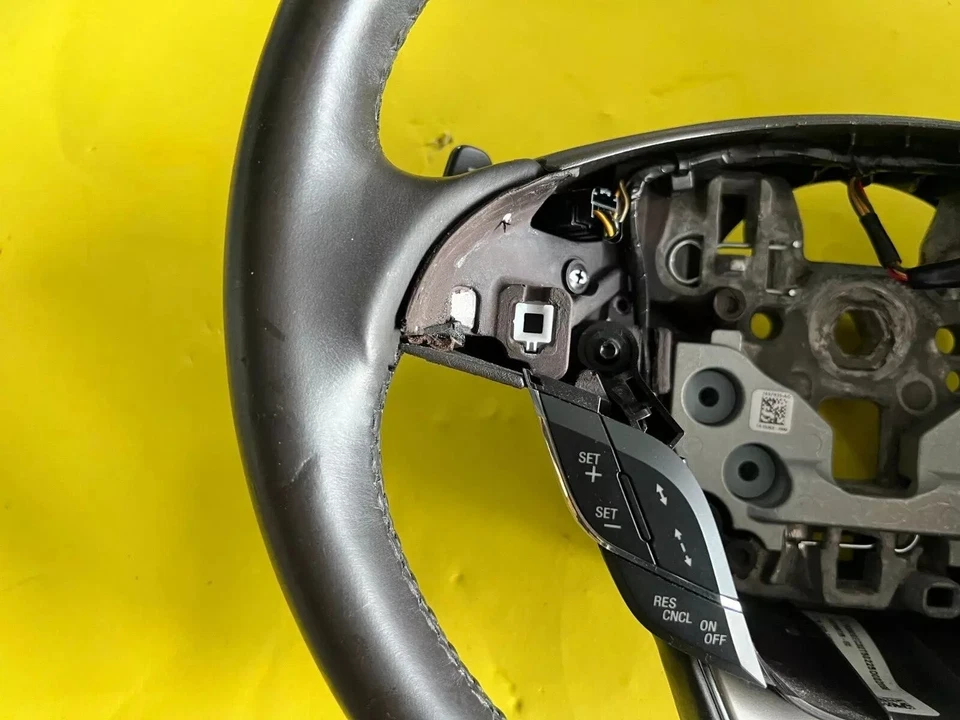 Interruptor de control de crucero de audio para volante Lincoln MKC 2015-2019 OEM Foto 2 de 4