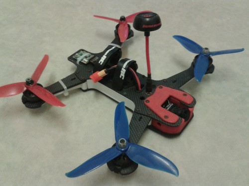ImmersionRC Vortex 250 PRO RC Racing Drone 5,8 GHz fotocamera FPV OSD FrSKY RX altro - Foto 2 di 12
