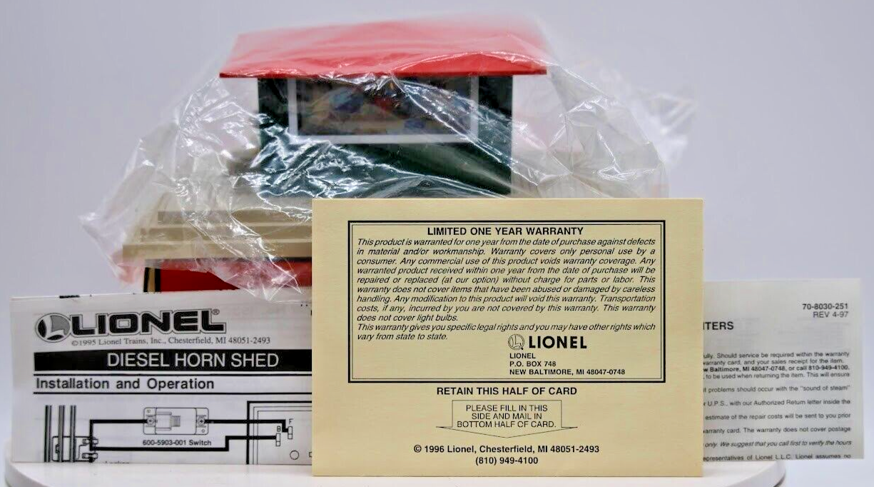 Lionel O Scale 1:48 Operating News Stand with Diesel Horn Item 6-12961 LN