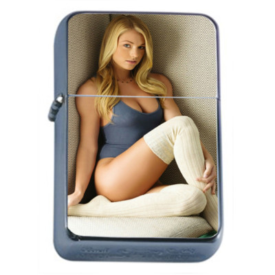 Atlanta Pin Up Girls D4 Flip Top Oil Lighter Wind Resistant 