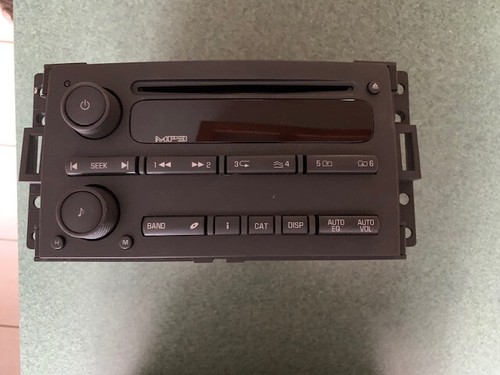 Saab 9-7x car radio CD player - Picture 3 of 4