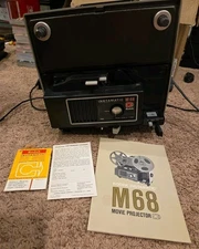 Vintage Kodak Instamatic M68 Super 8mm Movie Projector W/ Case Very Good Cond.!