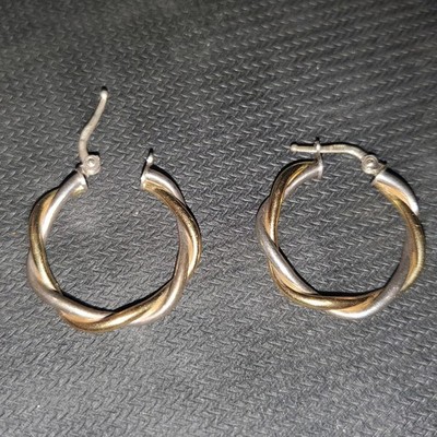 Vintage italienische Sterling und 18k Designer signierte AR gedrehte Creolen J35