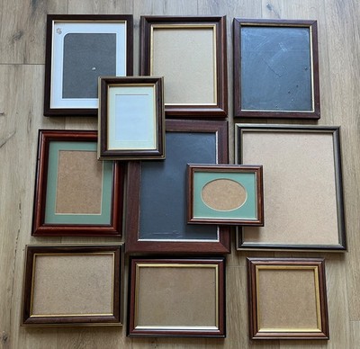 Restposten Konvolut x 11 klassische Bilderrahmen mittelgroß Galerie Wand