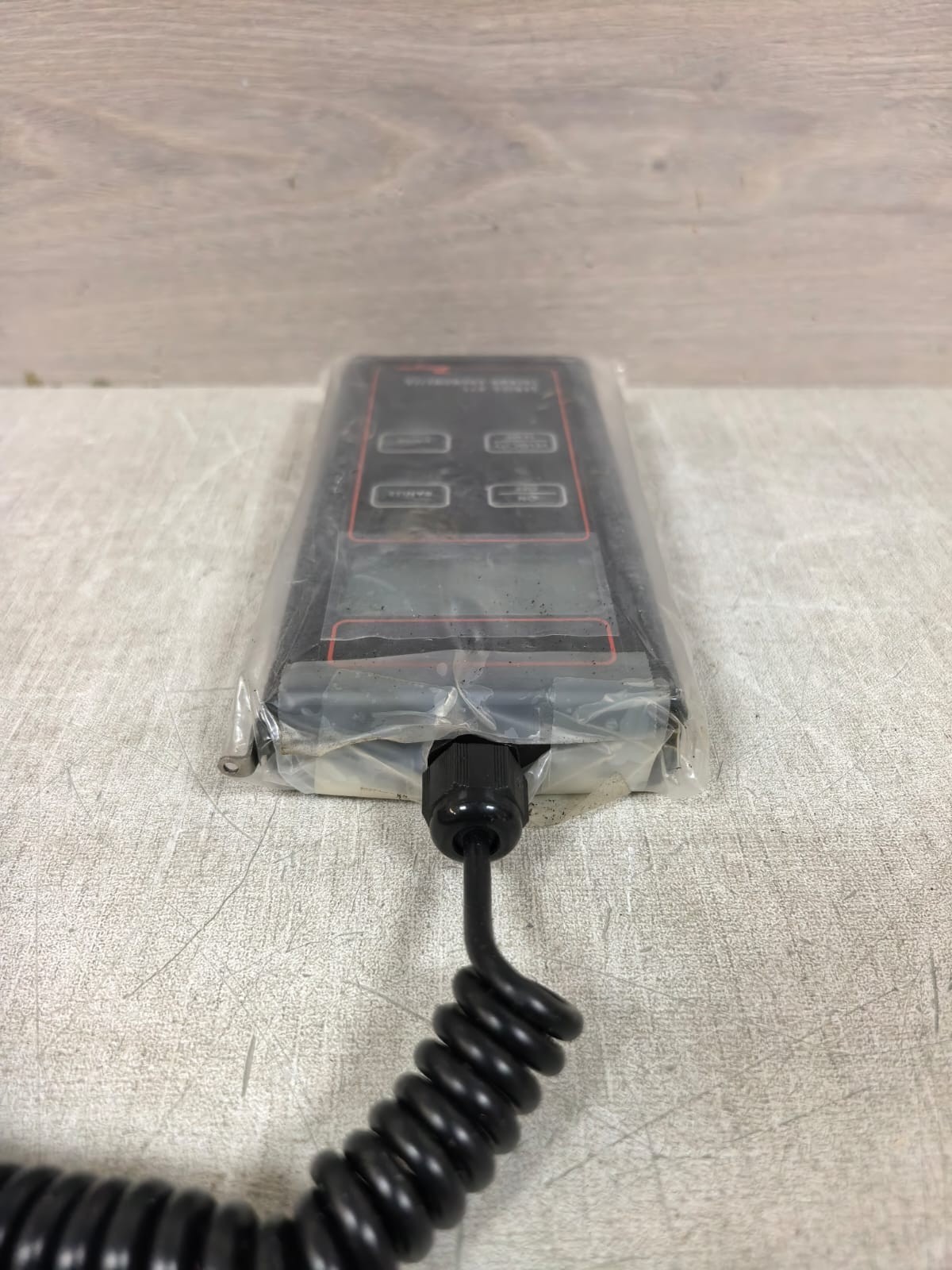 Dwyer SERIES 471 DWYER SERIES 471 THERMO-ANEMOMETER 8