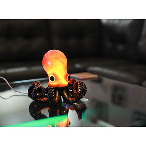 Bronze Resin Octopus Lamp: Red-Orange Hue, Amber Glow, Coastal Accent Decor - Picture 8 of 8