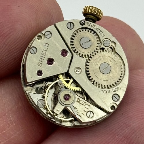 19.7mm Shield Peseux P 220 Manual Wind Swiss Made 15 Jewels Watch Movement PARTS - Picture 6 of 16
