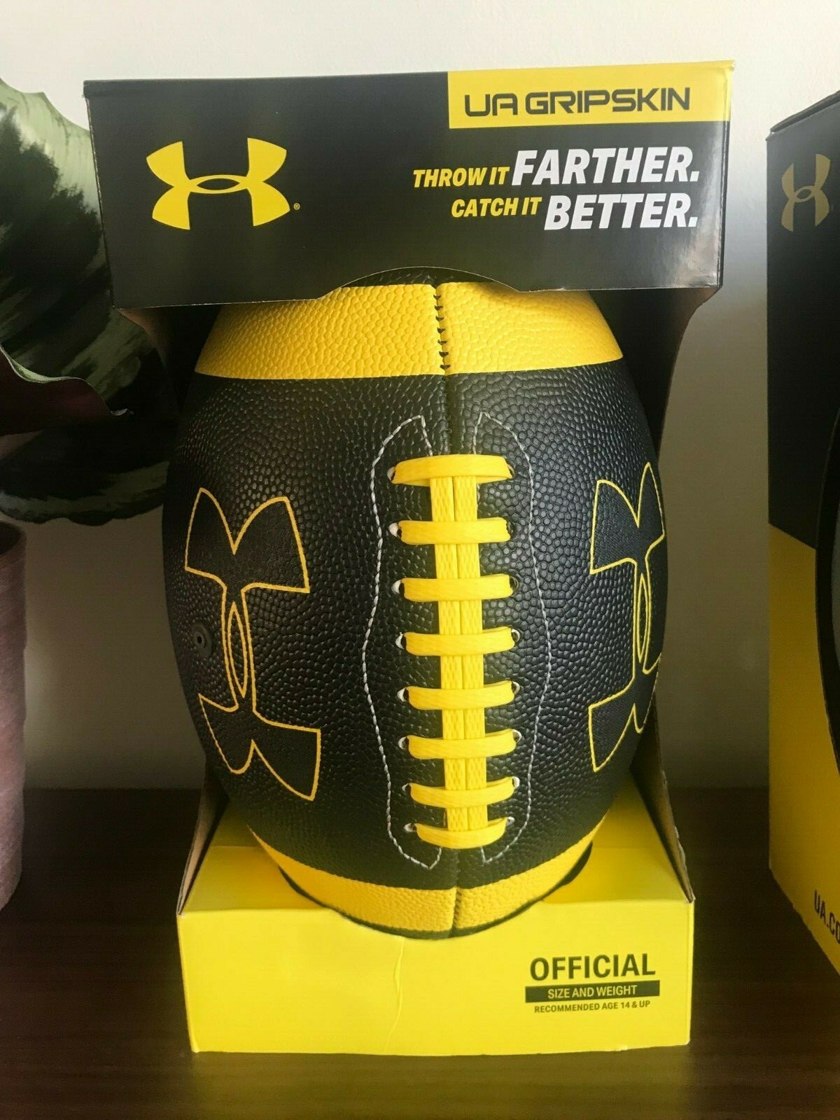 ua gripskin football