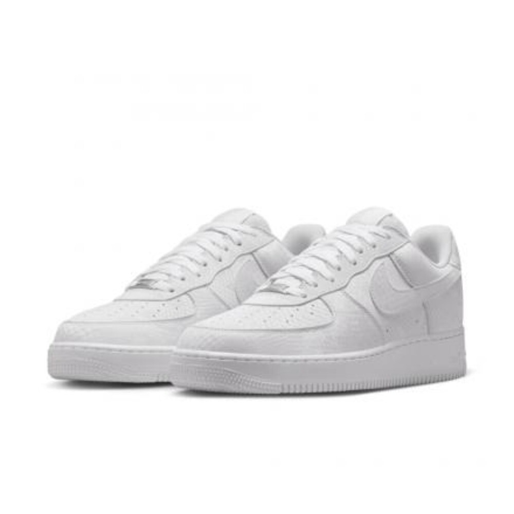 Kobe Bryant × Nike Air Force 1 Low White Kobe Bryant's Numbers Shine On This Nike Air Force 1 “White”
