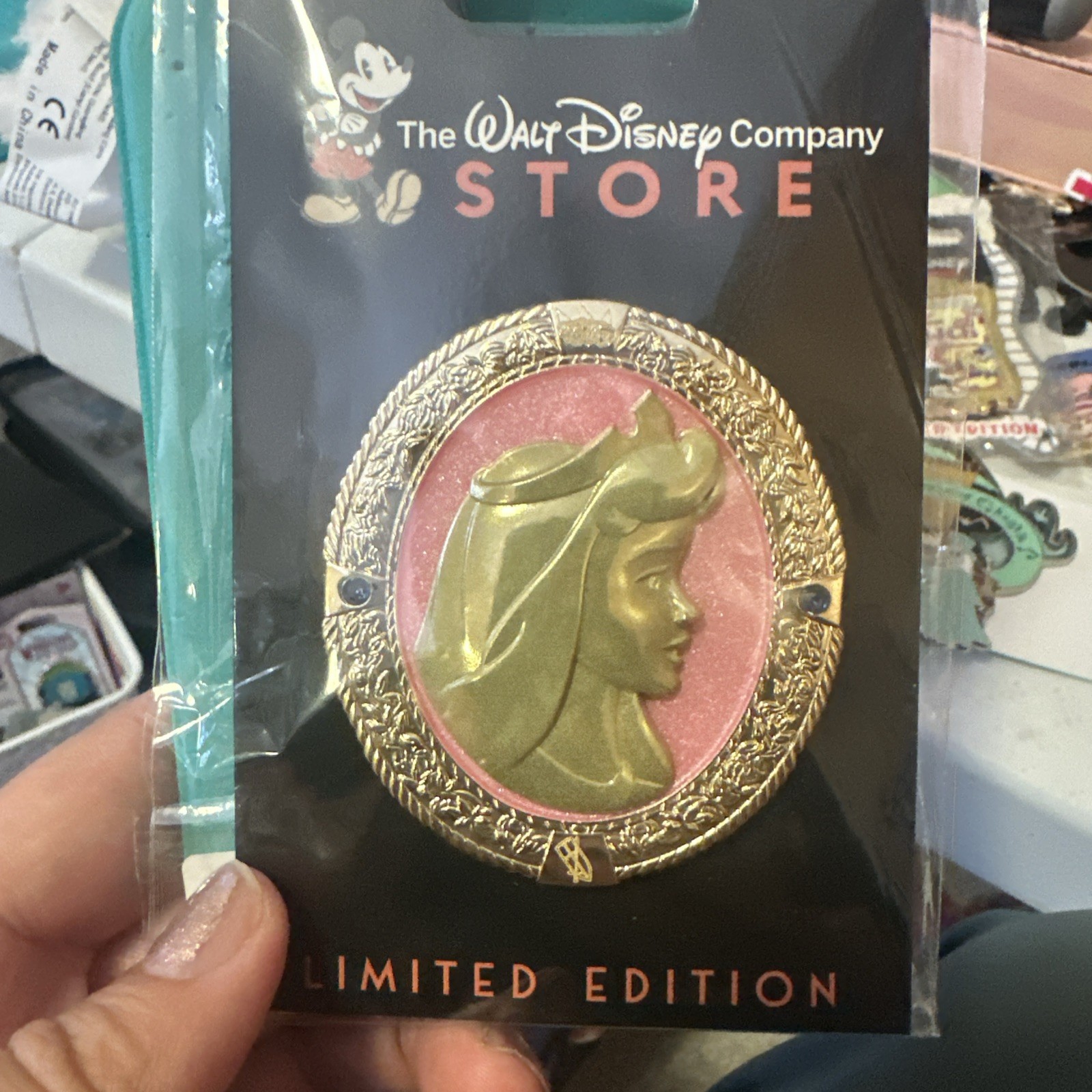 Disney DEC Pin - AURORA Fairytale Cameos LE 300 Princess Sleeping Beauty