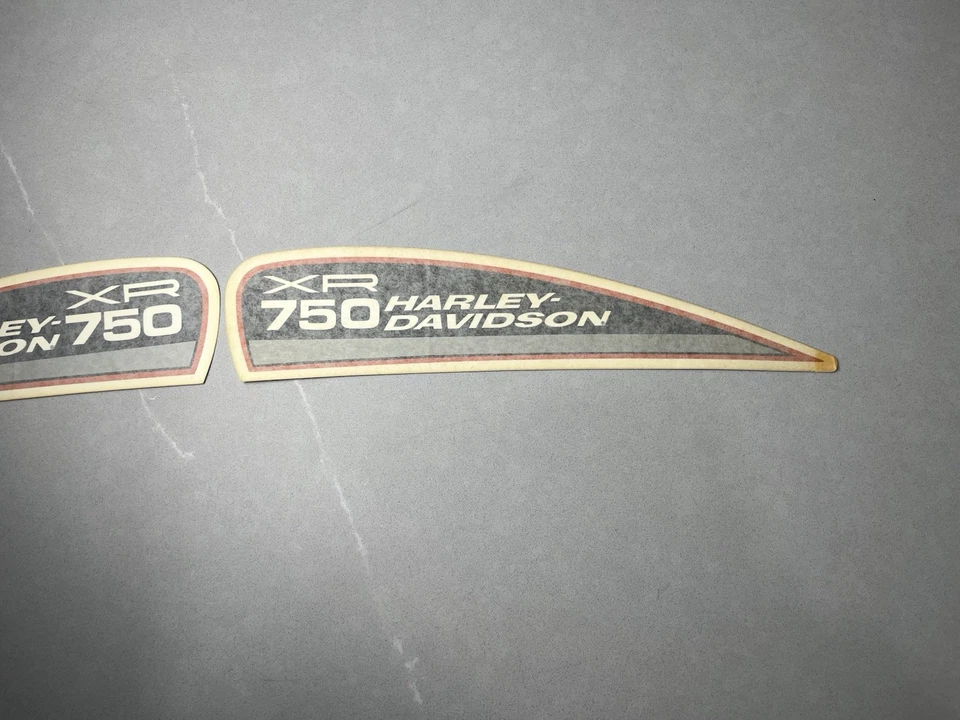 Calcomanías de tanque laterales derecho e izquierdo Harley Davidson nuevas stock antiguo Xr750 Foto 2 de 4