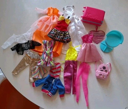 Lot Vintage Barbie And Clone 80s 90s Clothes & Accessories For Doll