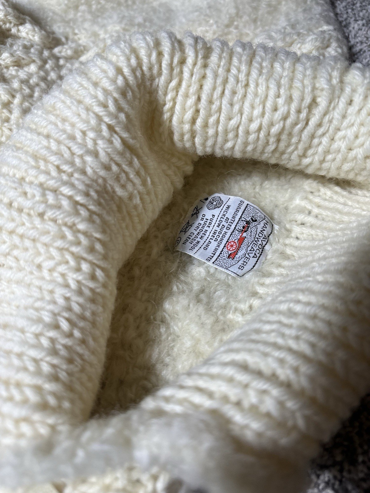 Vintage 80s - Avoca Handweavers - Irish Knit Textured Wool Sweater Size L NWT