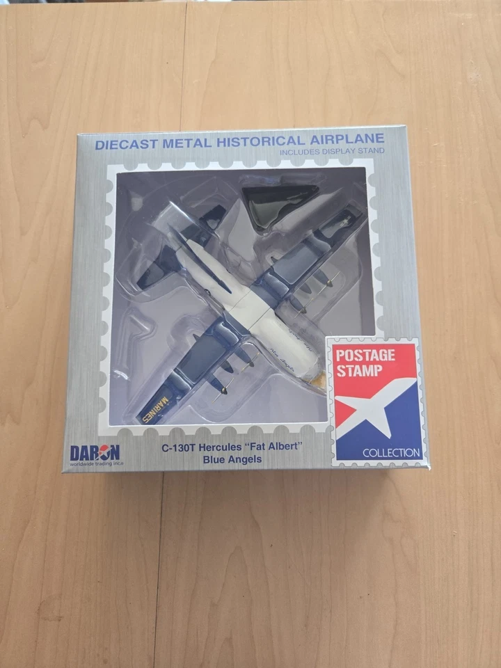 Modelo de avión diecast Model-Power escala 1:200 C-130 Fat Albert Transport   Foto 3 de 3