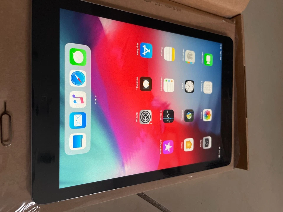 Apple iPad (1st generation) · 32GB · Cellular, Foto 1 von 5