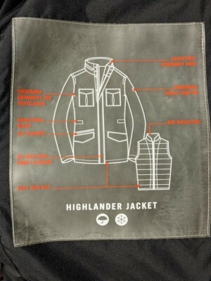 VICTORINOX　ハイランダージャケット Victorinox Swiss Army Highlander Field Jacket, $395