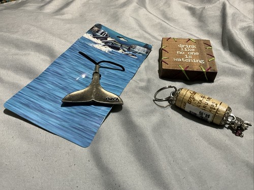 SEAWORLD WHALE TAIL NECKLACE WITH CORD, CORK KEYCHAIN ANIMALS VARY, MAGNET NEW - Picture 9 of 24
