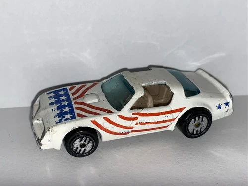 Vintage 1990 Hot Wheels Hot Bird Diecast Car #37