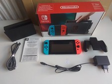 Console Nintendo Switch en boite en parfait état de Fonctionnement !!!