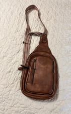 CROSSBODY SLING BACKPACK TRAVEL BAG LEATHER CLUCI ADJUSTABLE STRAP RUST/BROWN