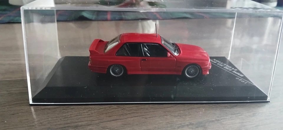 Bmw M3 1/43 fabriquant IXO - Photo 4/4