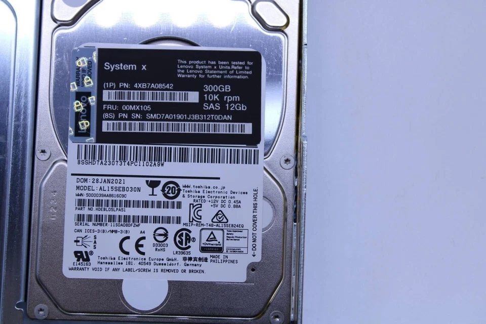 Lenovo 300GB 00MX105 4XB7A08542 System X 10K SAS 12Gb/s 3.5" X3650 M5 HDD Drive - Image 2 of 4