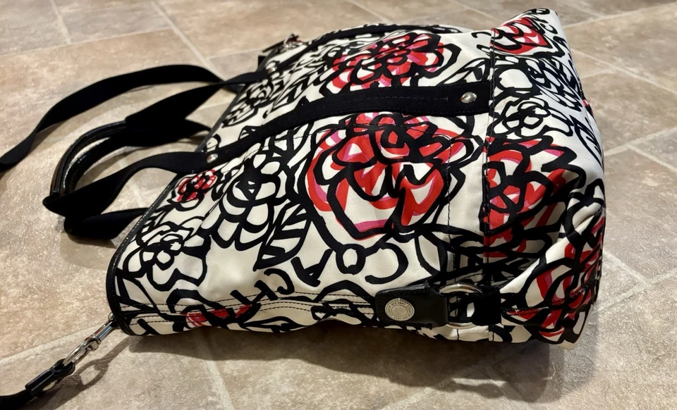 Coach Handbag - Poppy Daisy Floral Graffiti Kyra No C1194-F16914 Patent Leather - Image 2 of 4