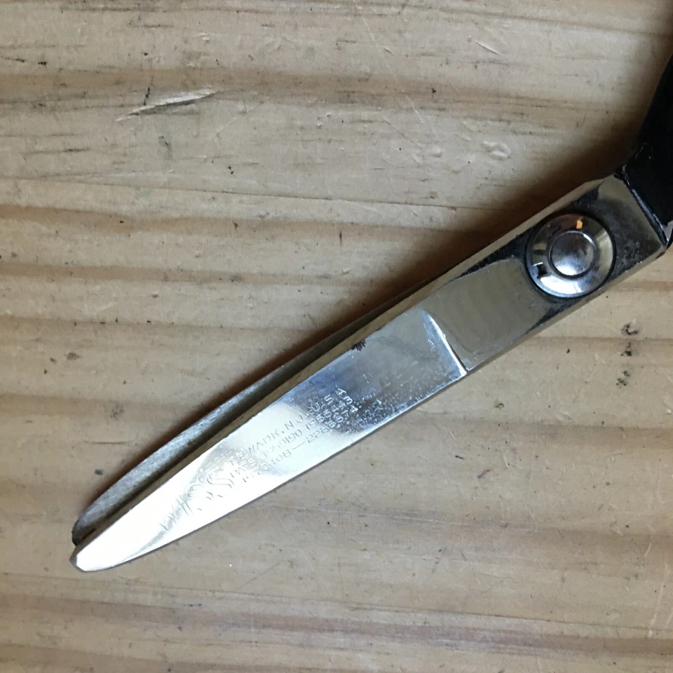 Vintage Wiss Model C Pinking Shears Sewing Fabric Crafting Scissors 9.25"L - Image 3 of 4