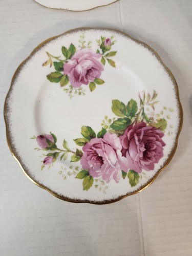 Lot Of 4 Royal Albert American Beauty, England: Bread Plates 6 1/4" - Picture 4 of 10